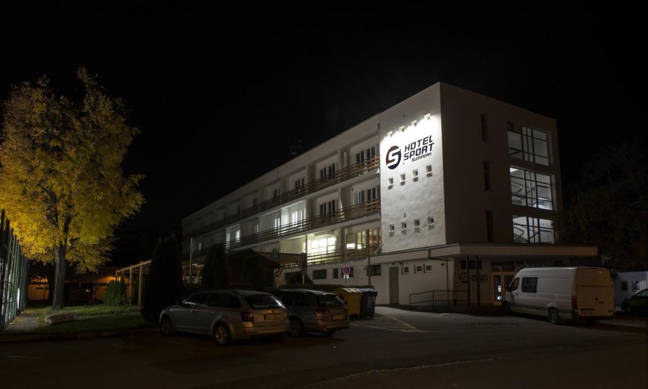 Hotel Sport Šumperk Exteriör bild